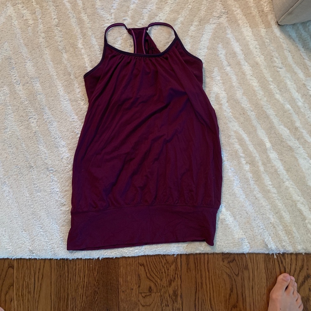 Lululemon top